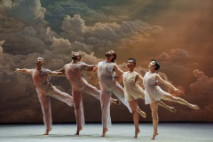 Alvin Ailey American Dance Theater in Lar Lubovitch's Many Angels. Photo by Paul Kolnik