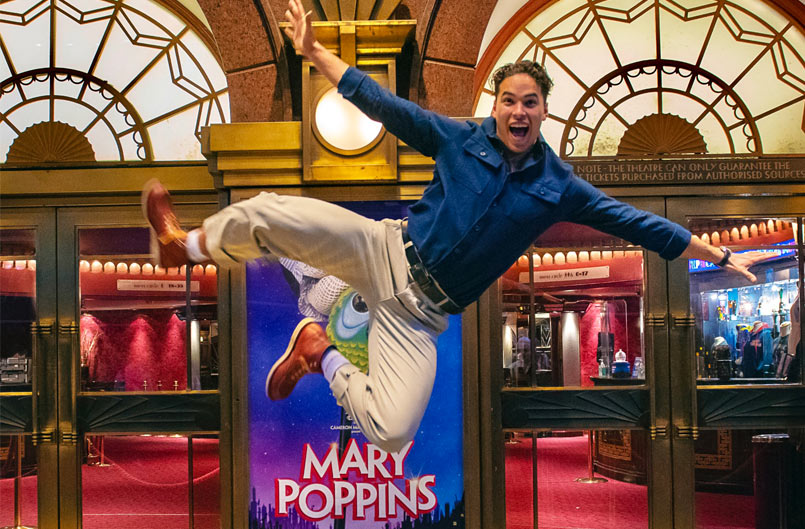 Louis Gaunt - Mary Poppins