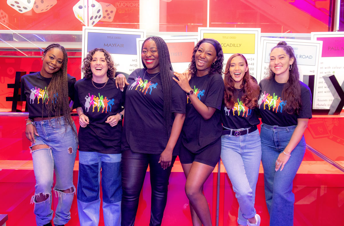 Rhianne-Louise McCaulsky (Aragon) Baylie Carson (Boleyn) Claudia Kariuki (Seymour) Dionne Ward-Anderson (Cleves) Koko Basigara (Howard) Roxanne Couch (Parr) Photo Craig Sugden Photography